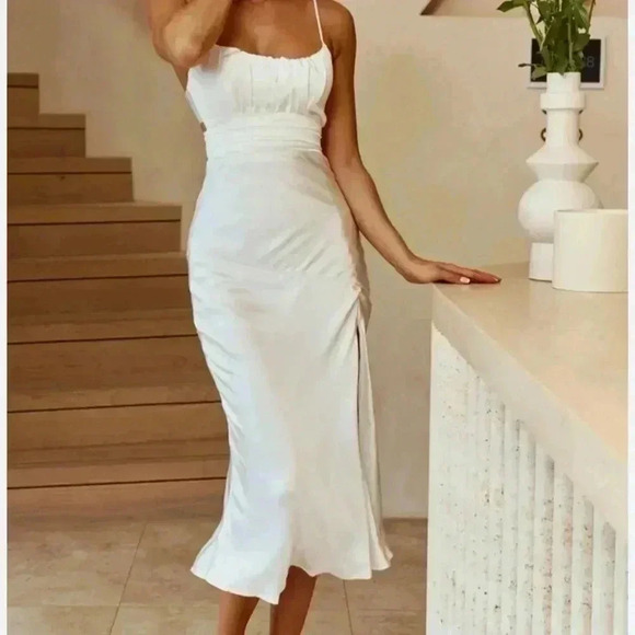 Selfie Leslie ABBY CAMI STRAP GATHERED BUST FRONT SPLIT MIDI DRESS WHITE Size M - Picture 1 of 6